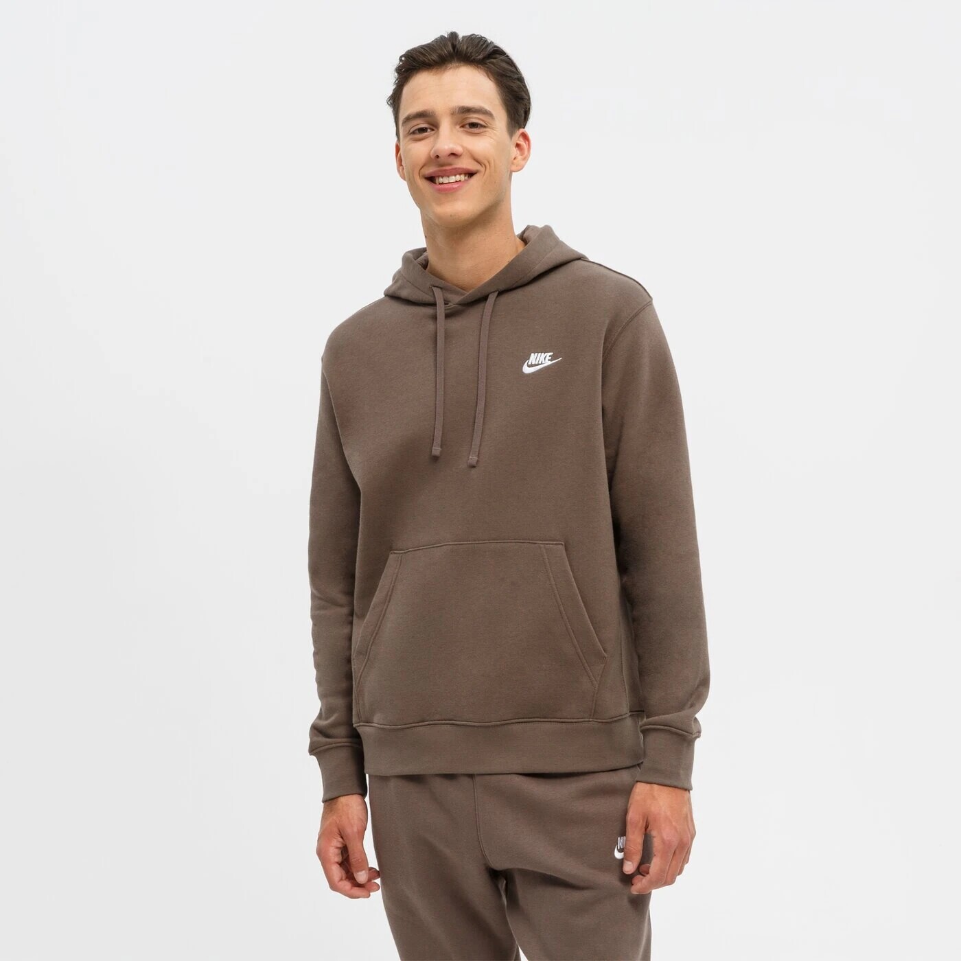 

Худи флисовая Nike SportWear Club, коричневый