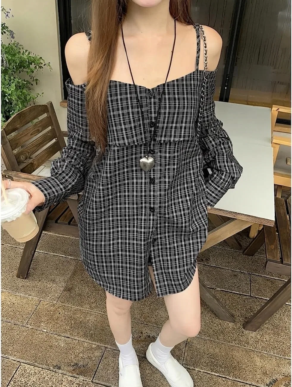 Блуза офф-шолдер с объемными рукавами, Oversized Checked Shirt, черный — фото 4