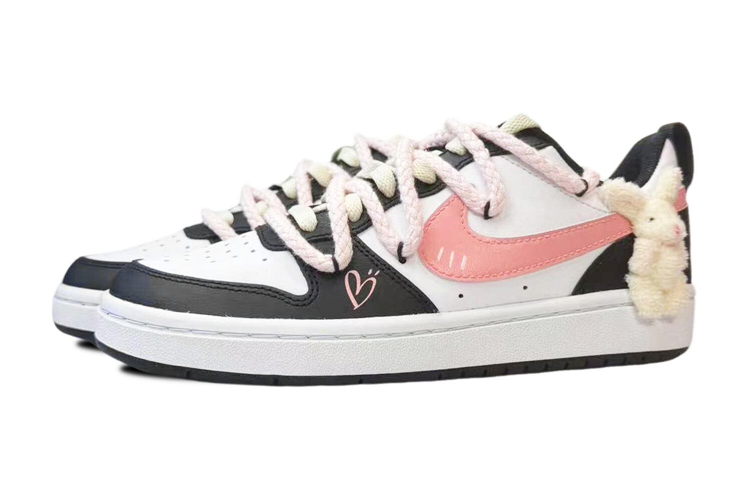 

Женские кроссовки для скейтбординга Nike Court Borough Low, Black/Pink