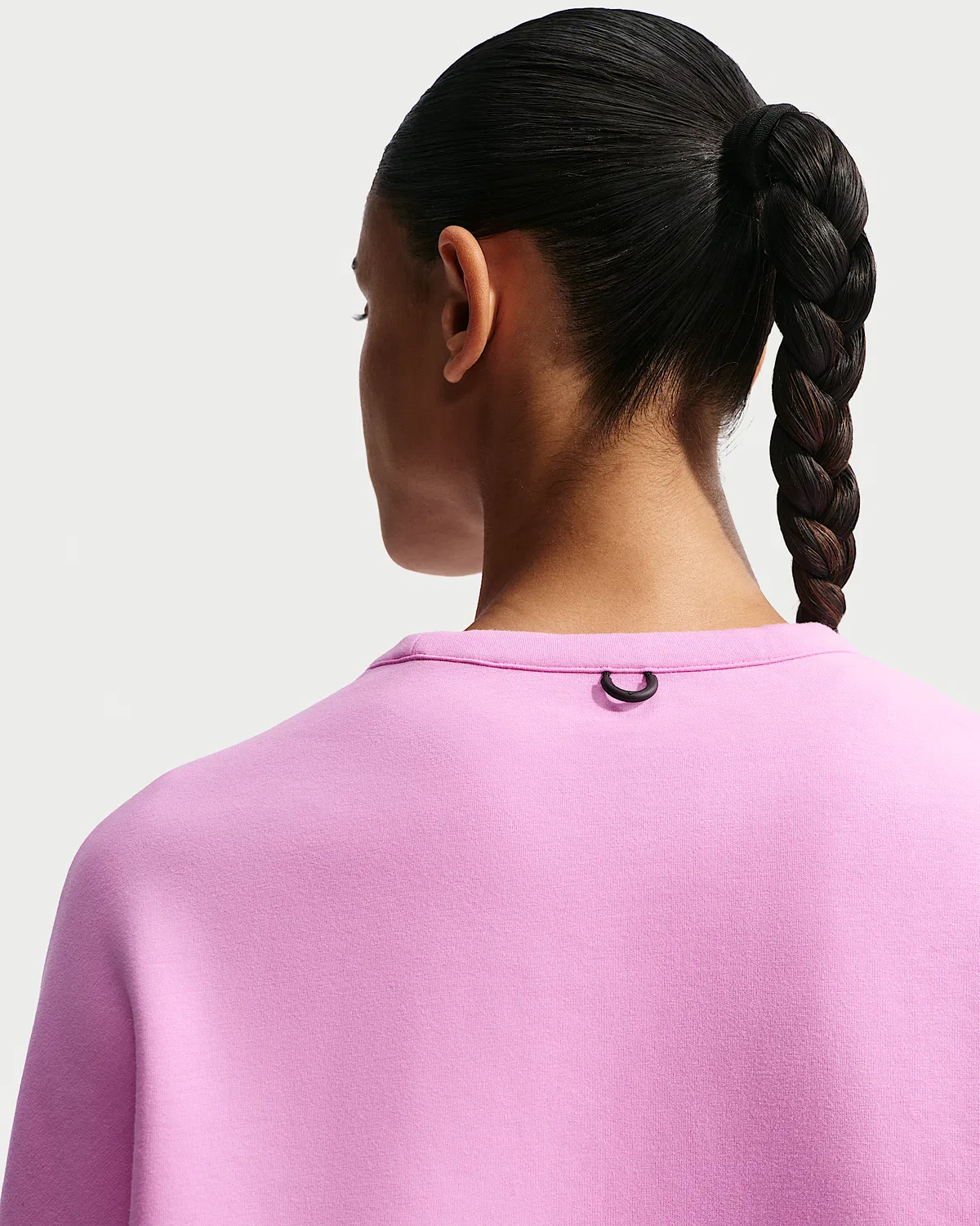 Женская футболка Nike 24.7 ImpossiblySoft Dri-FIT Oversized с круглым вырезом, Light Magenta/Desert Berry — фото 2