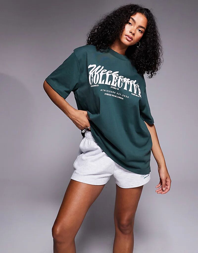 

Футболка Weekend Collective большого размера с графикой смешанного шрифта зеленого цвета Asos Weekend Collective