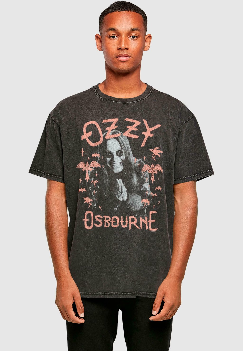 

Футболка с принтом OZZY OSBOURNE - BAT ACID WASHED Merchcode, черный