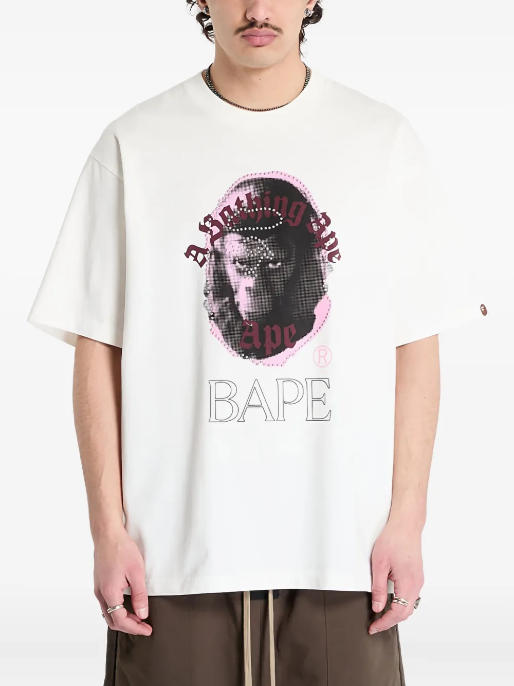

Футболка с принтом головы обезьяны, украшенная стразами A BATHING APE, белый