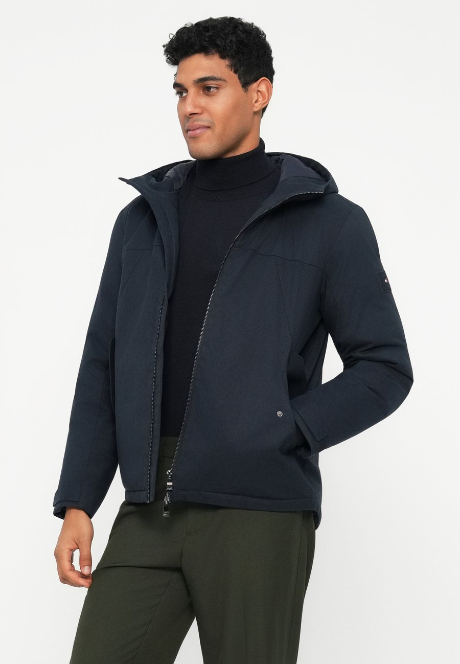 Куртка Tommy Hilfiger HOODED SHORT PADDED , Desert Sky/Mottled Dark Blue — фото 4