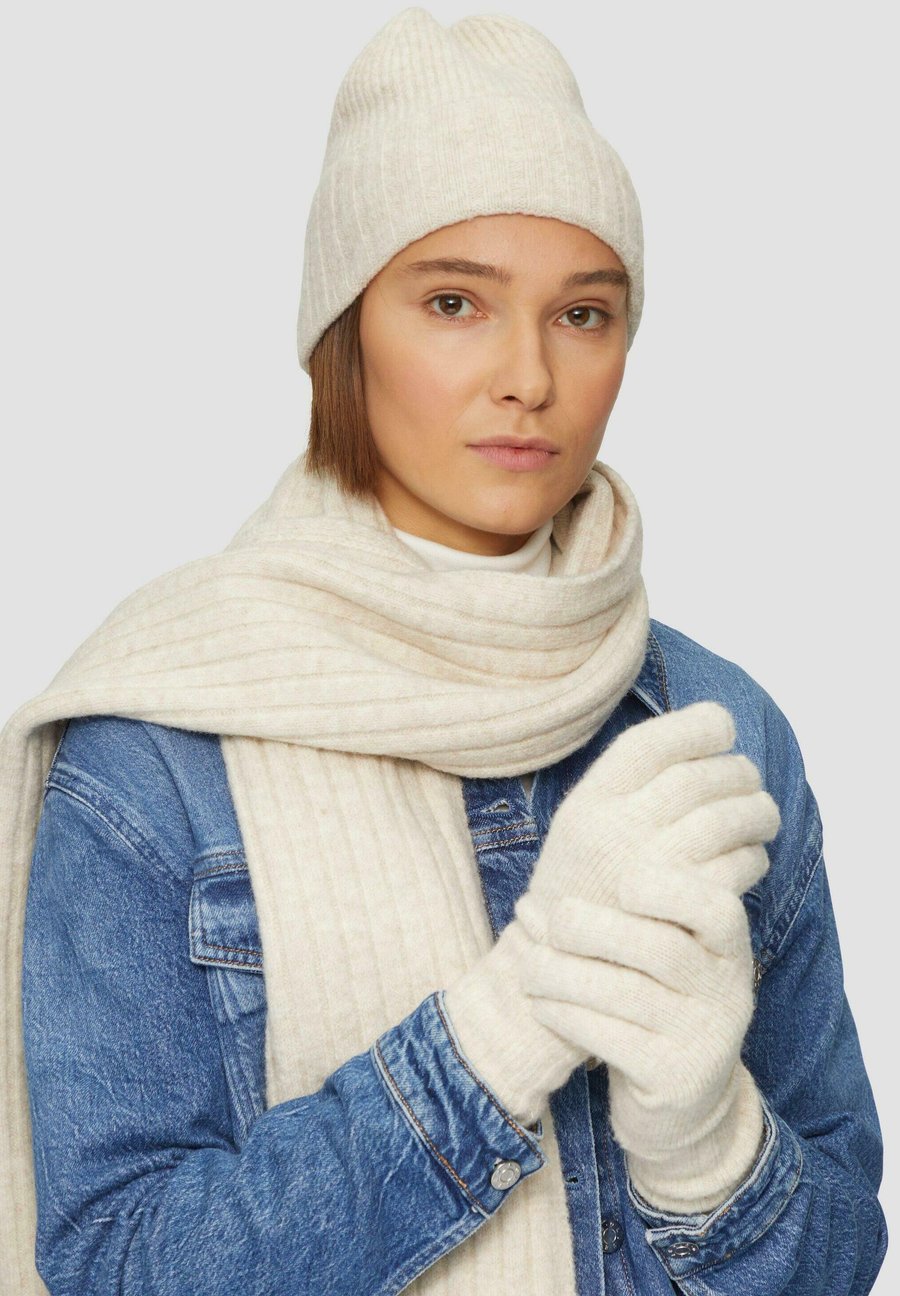 

Перчатки s.Oliver Gloves, Beige