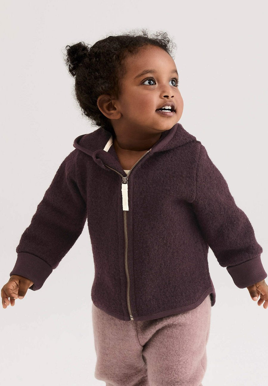 

Флисовая куртка Hessnatur WOLLWALK, Schwarzbeere/Berry