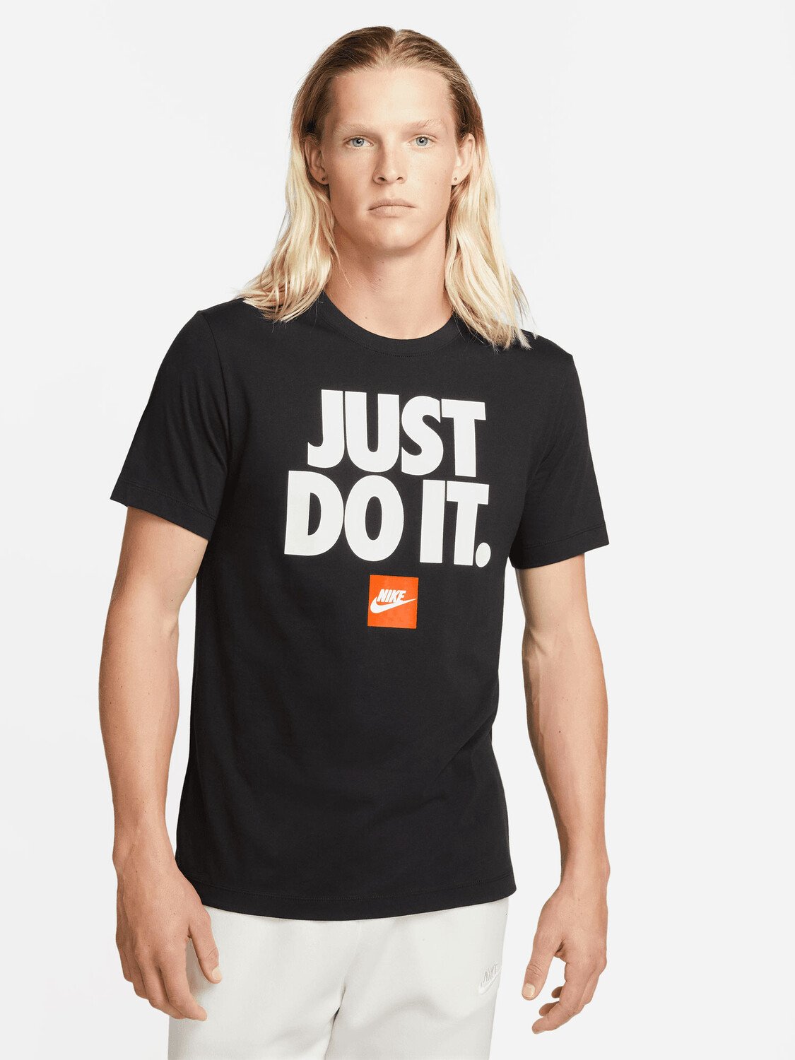

Футболка Nike M NSW FRAN JDI VERBIAGE, черный