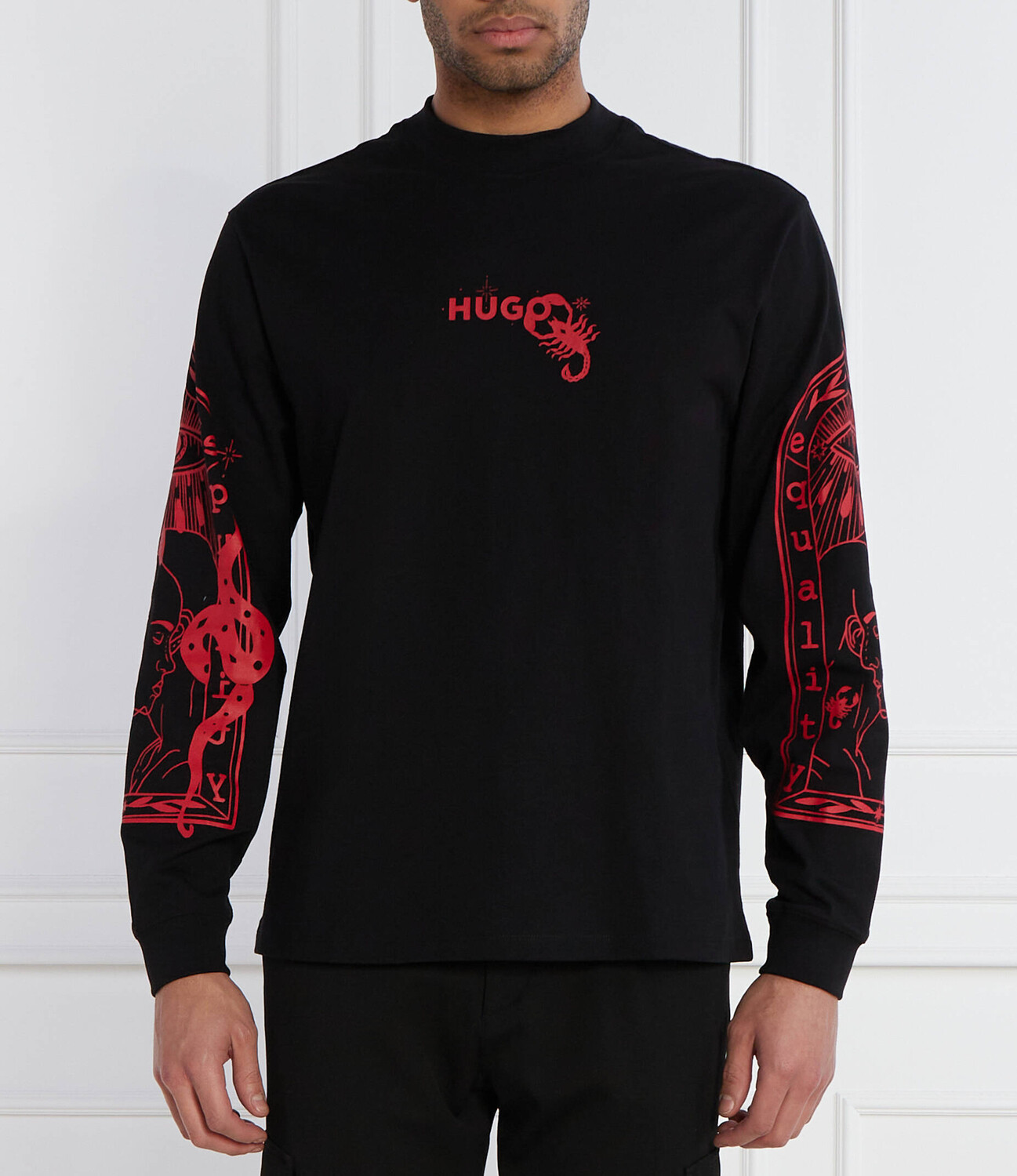 

Лонгслив HUGO Dequaliom Regular Fit, черный