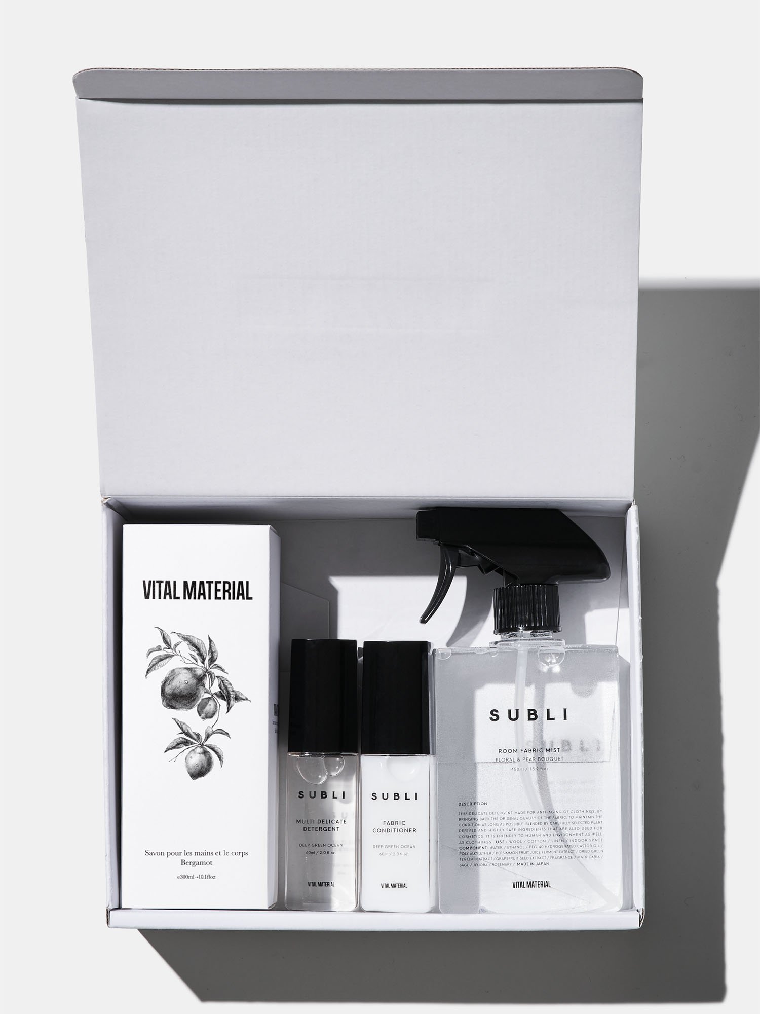 Квадратный бокс-сет K Vital Material, FREE