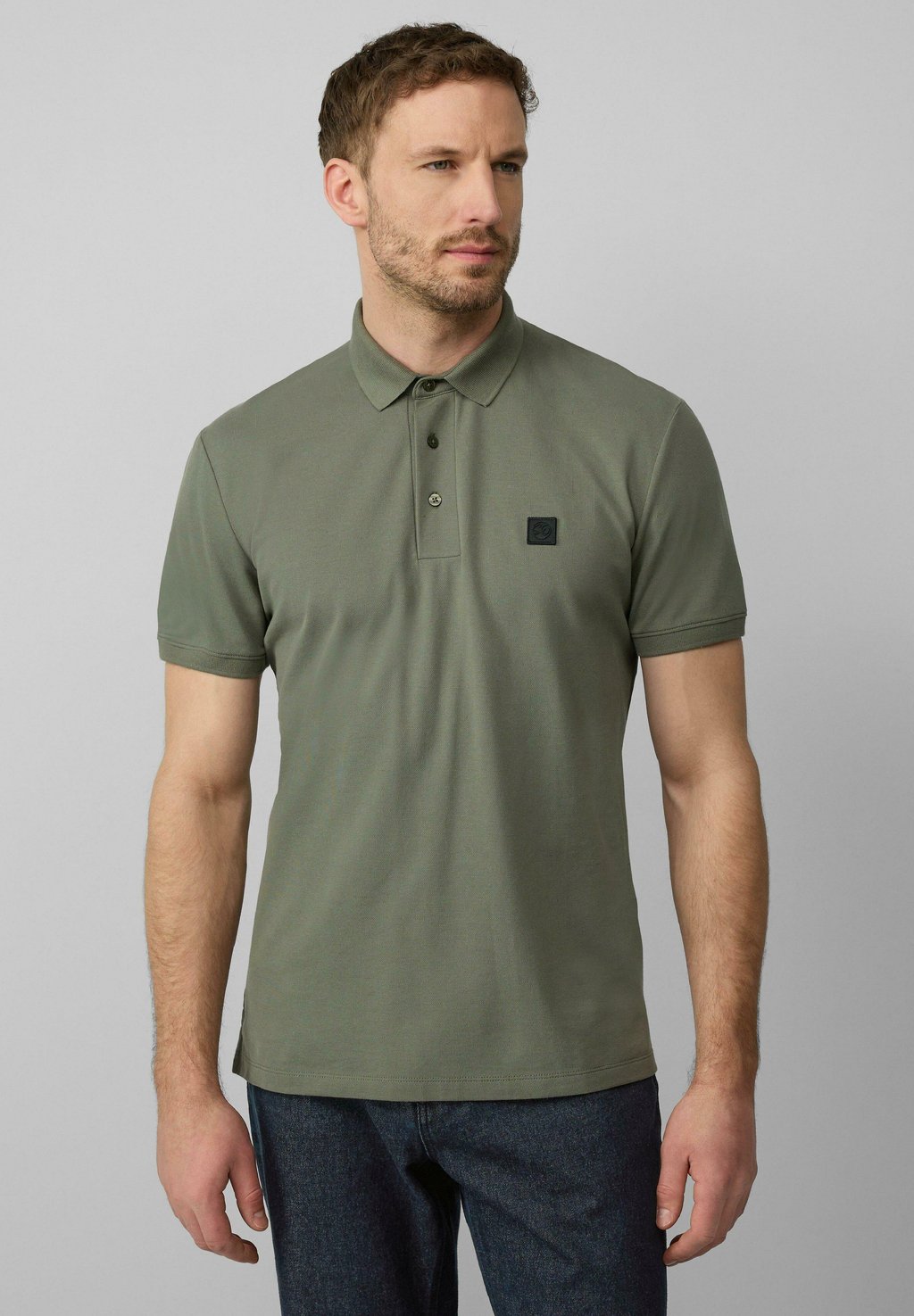 

Рубашка поло MIT LABEL PATCH s.Oliver BLACK LABEL, хаки