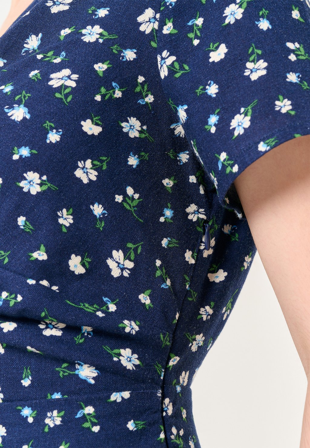 

Комбинезон SHORT SLEEVE FLORAL PRINT Jimmy Key, темно-синий