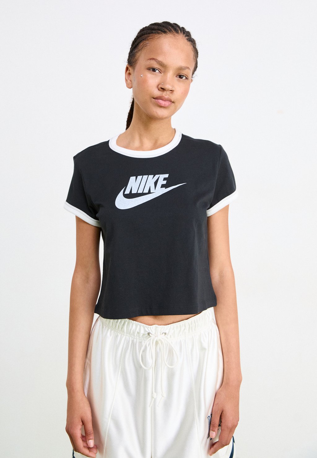 

Футболка с принтом RINGER TEE RUN Nike Sportswear, черный