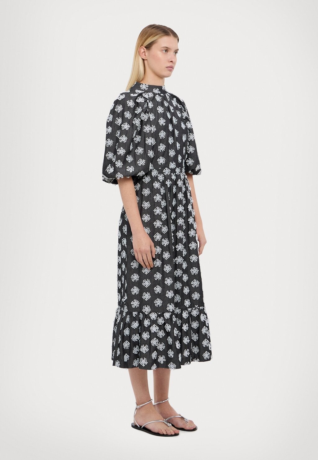 

Дневное платье CLEMENCE DRESS Hofmann Copenhagen, черный