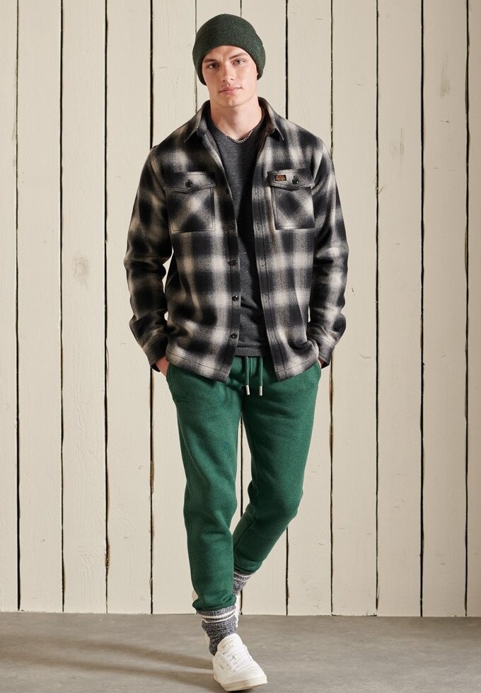 

Футболка базовая VINTAGE LOGO EMB Superdry, цвет charcoal heather
