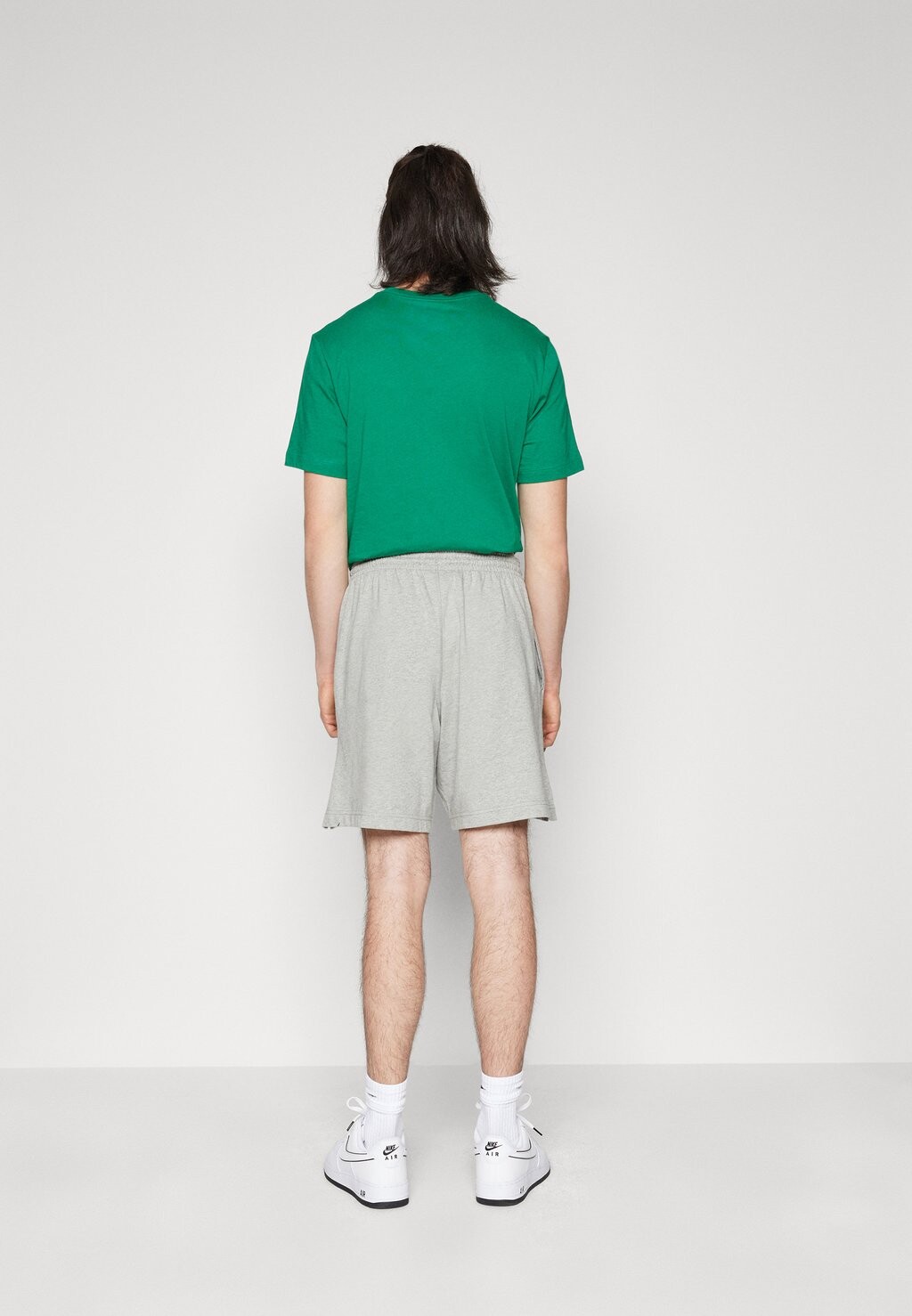 Спортивные шорты CLUB SHORT Nike Sportswear, цвет grey heather/white — фото 4