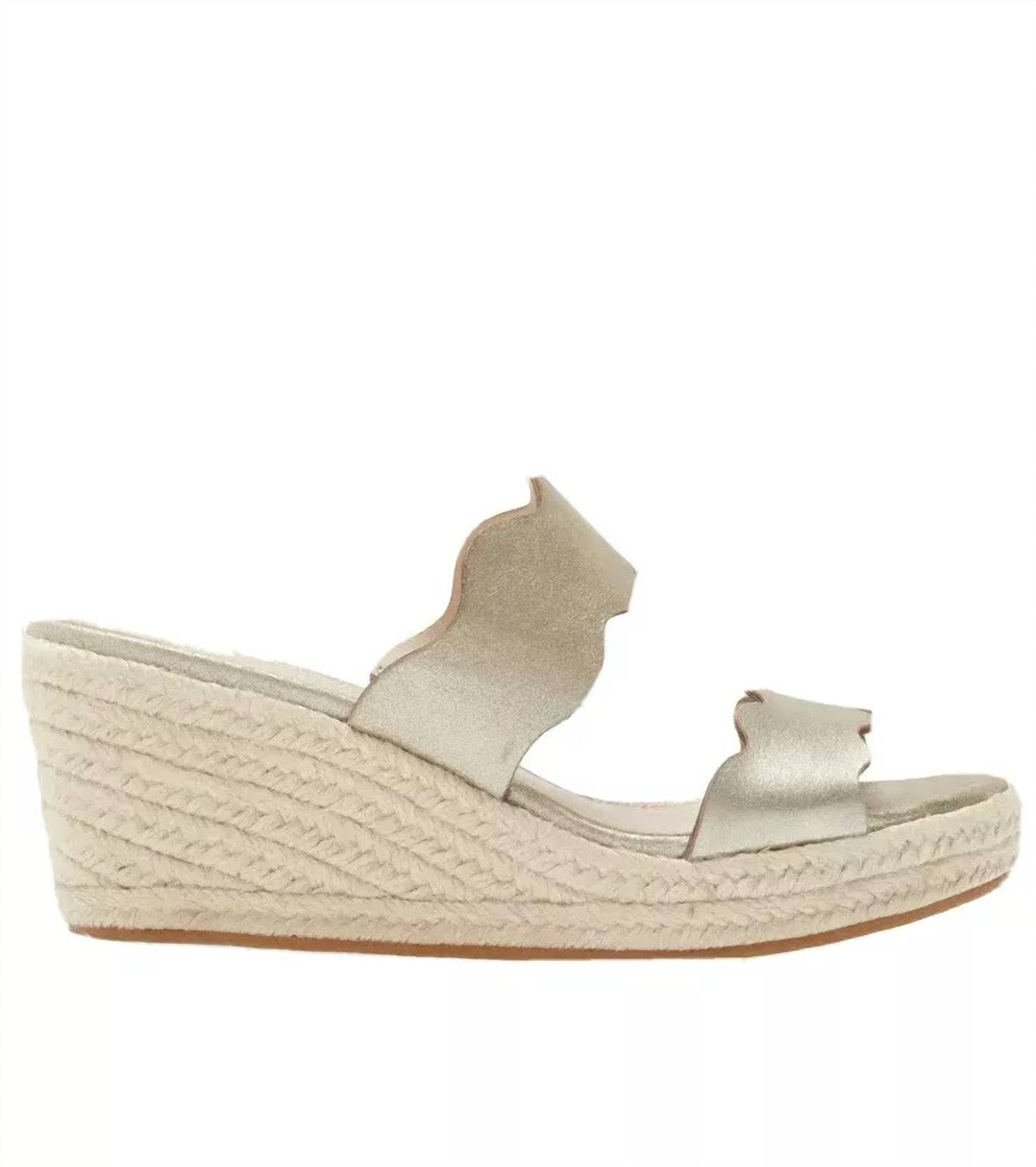 Женские босоножки Krew Wedge из платиново-золотой металлической замши PELLE MODA — фото 2