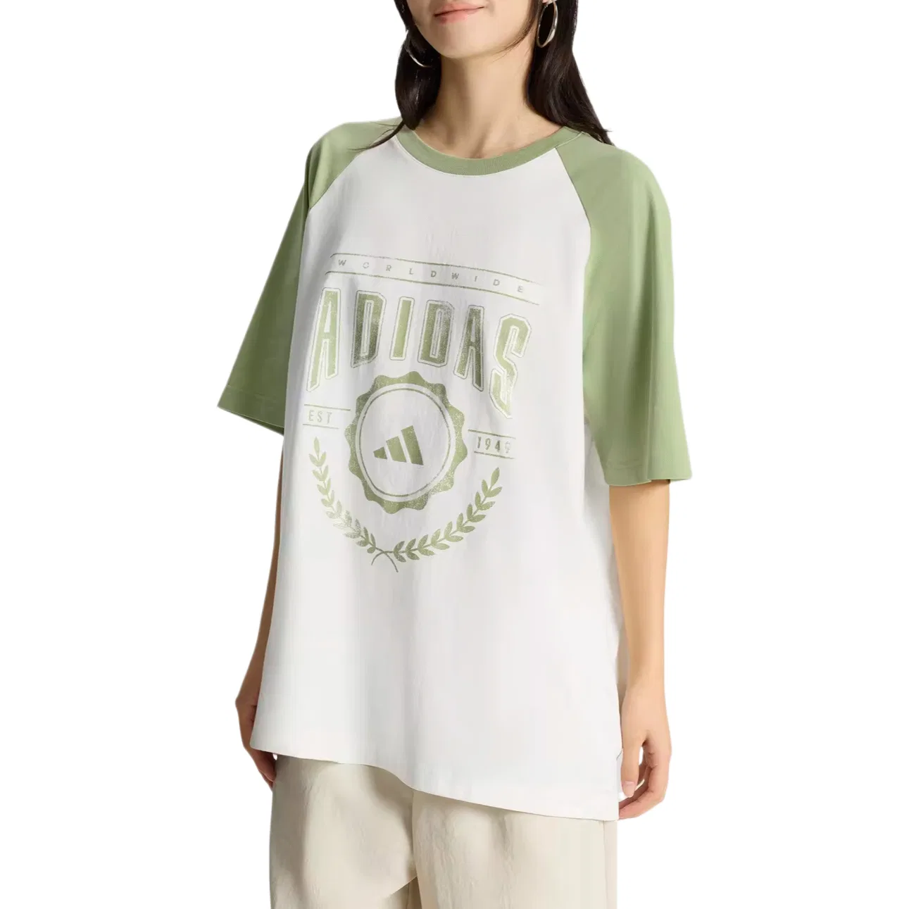 Футболка унисекс Jade White/Mystic Yellow Green с круглым вырезом Adidas