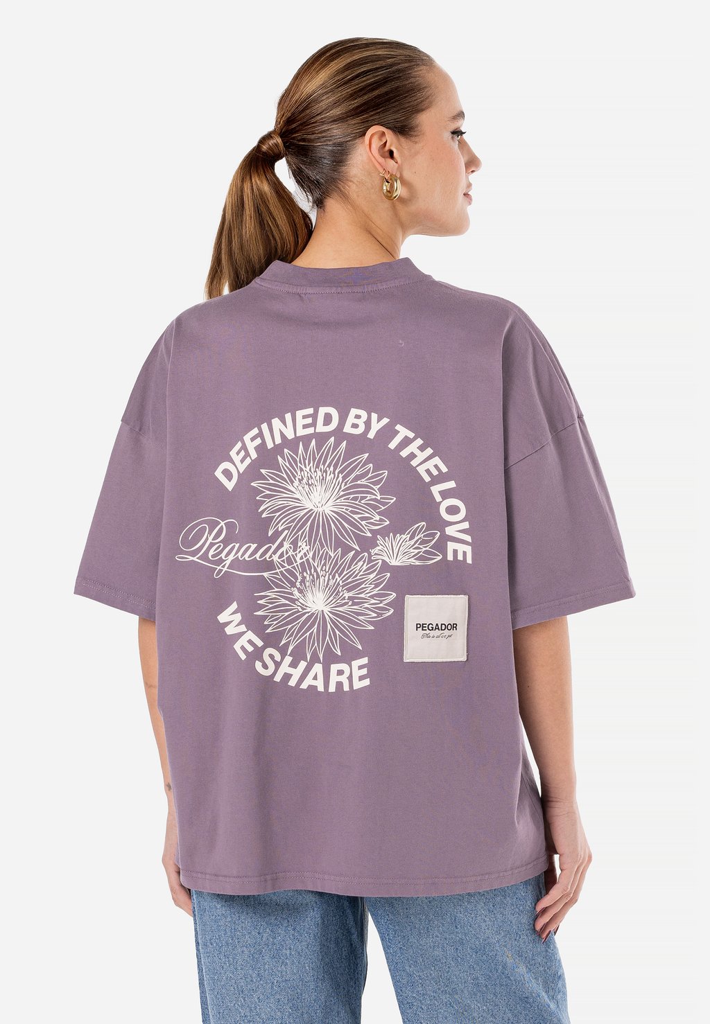

Футболка с принтом SERENA OVERSIZED TEE Pegador, фиолетовый