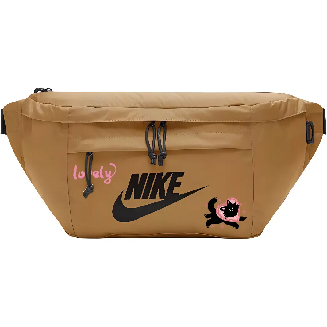 

Nike Тканевая поясная сумка унисекс пшеничного цвета с принтом, Heart Cat
