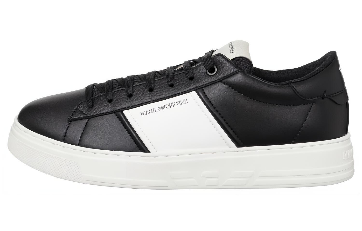 

Кроссовки EMPORIO ARMANI Logo-print Leather Sneakers, черный