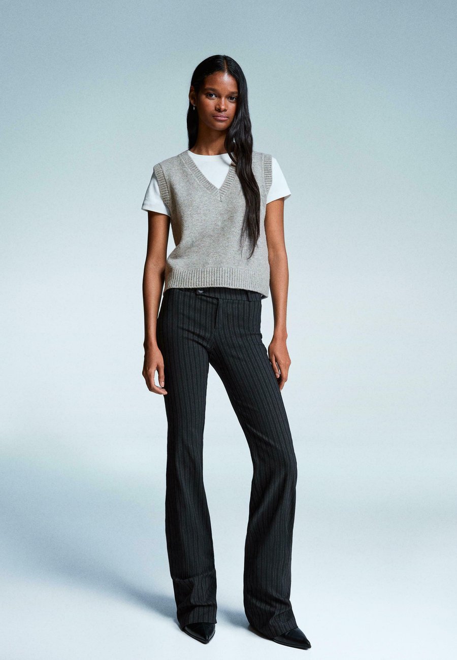 

Джемпер Bershka Jumper, Grey