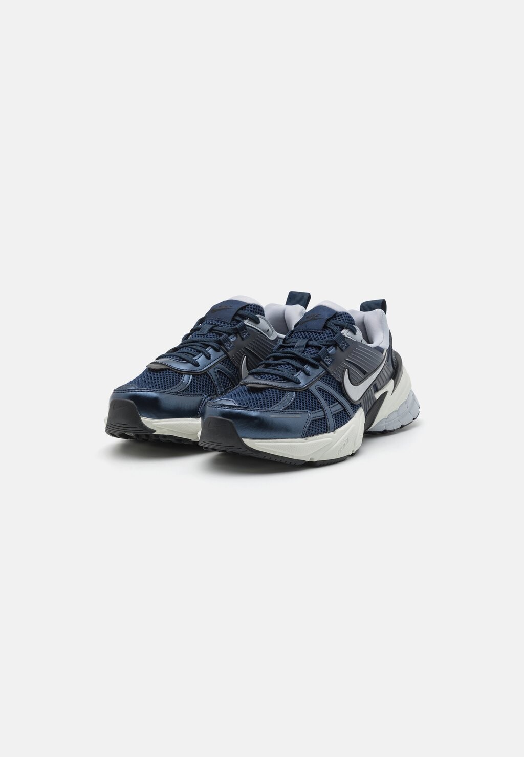 

Кроссовки на шнуровке V2K RUN Nike, синий