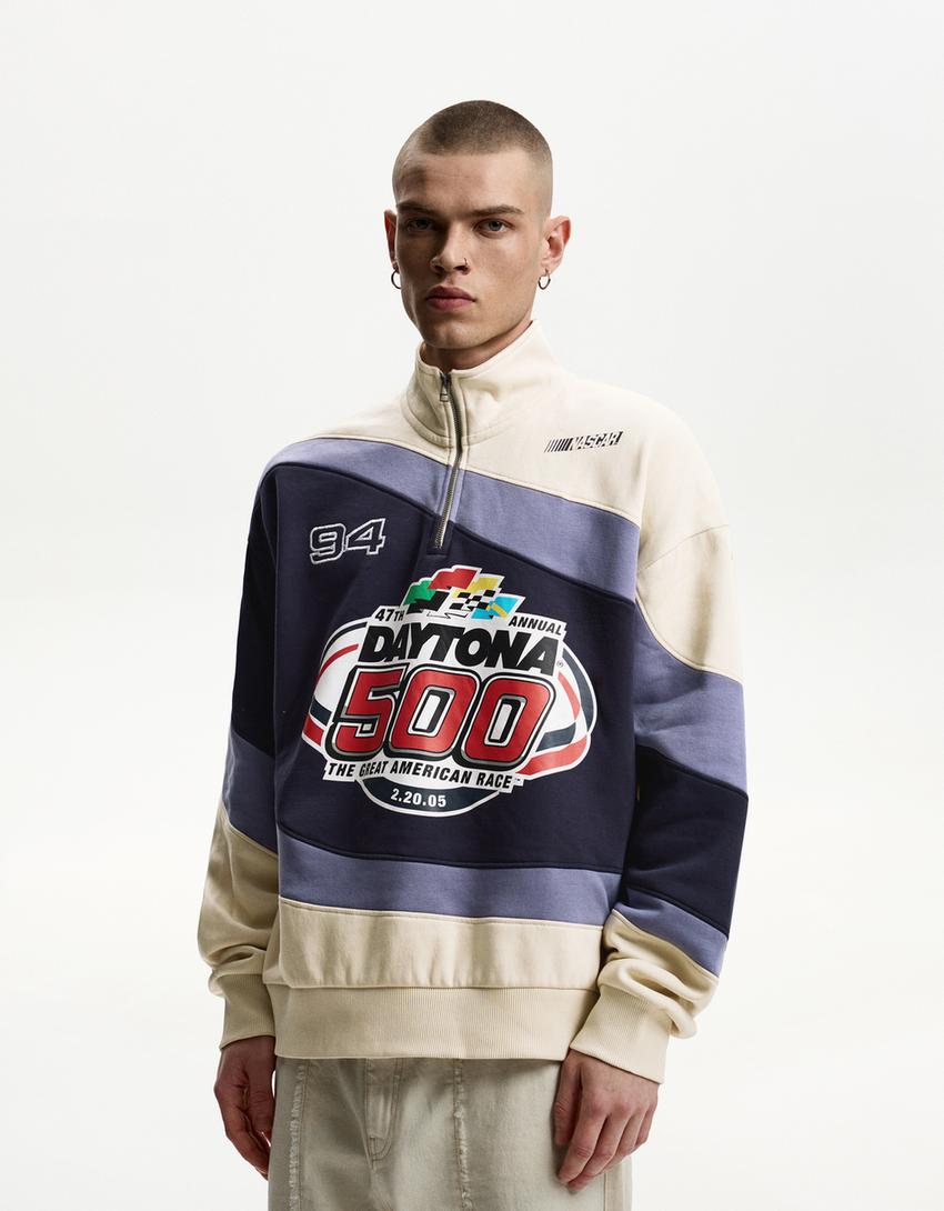 

Толстовка с принтом Nascar Bershka, коричневый