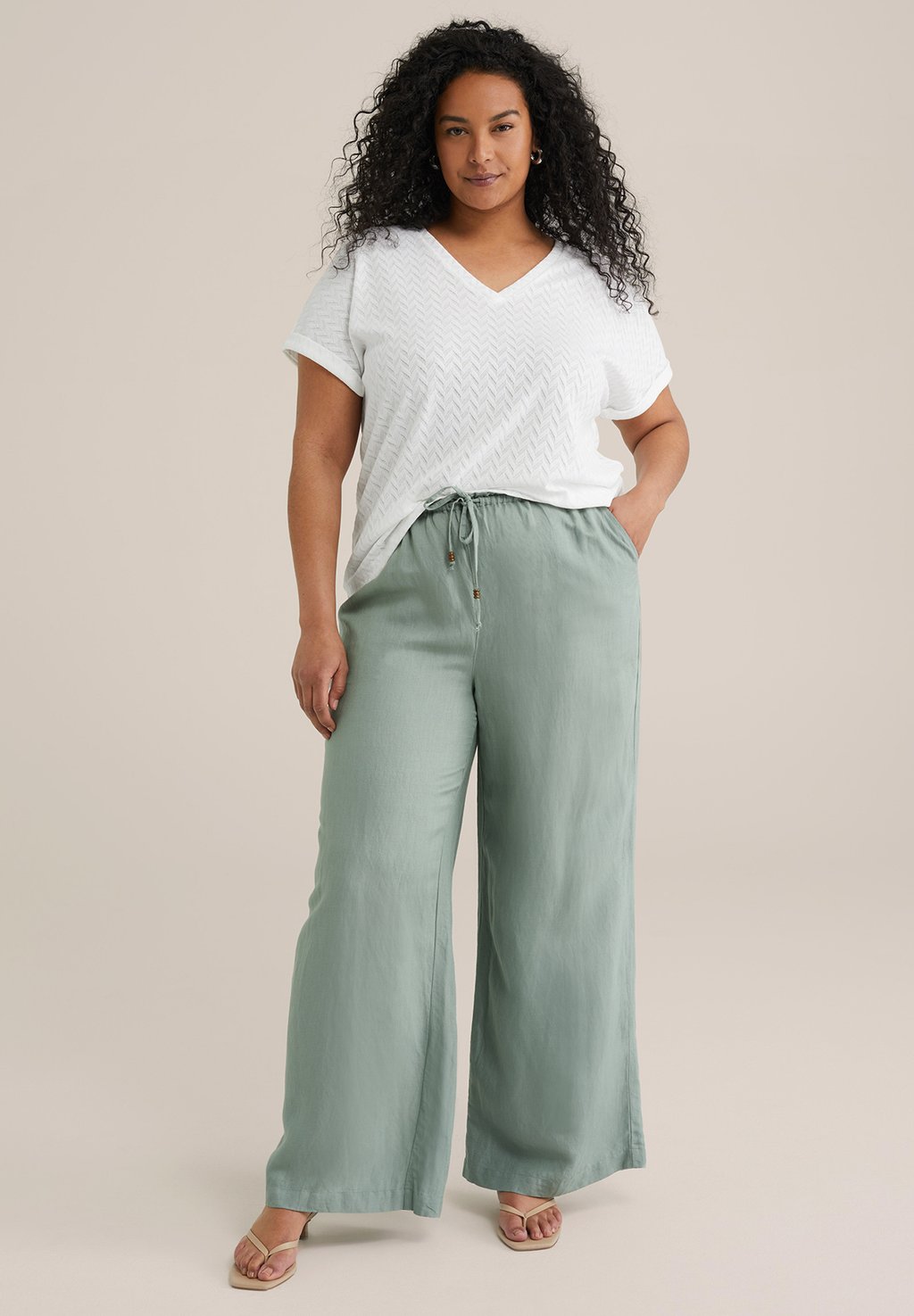 

Брюки CURVE WE Fashion, светло-зеленый