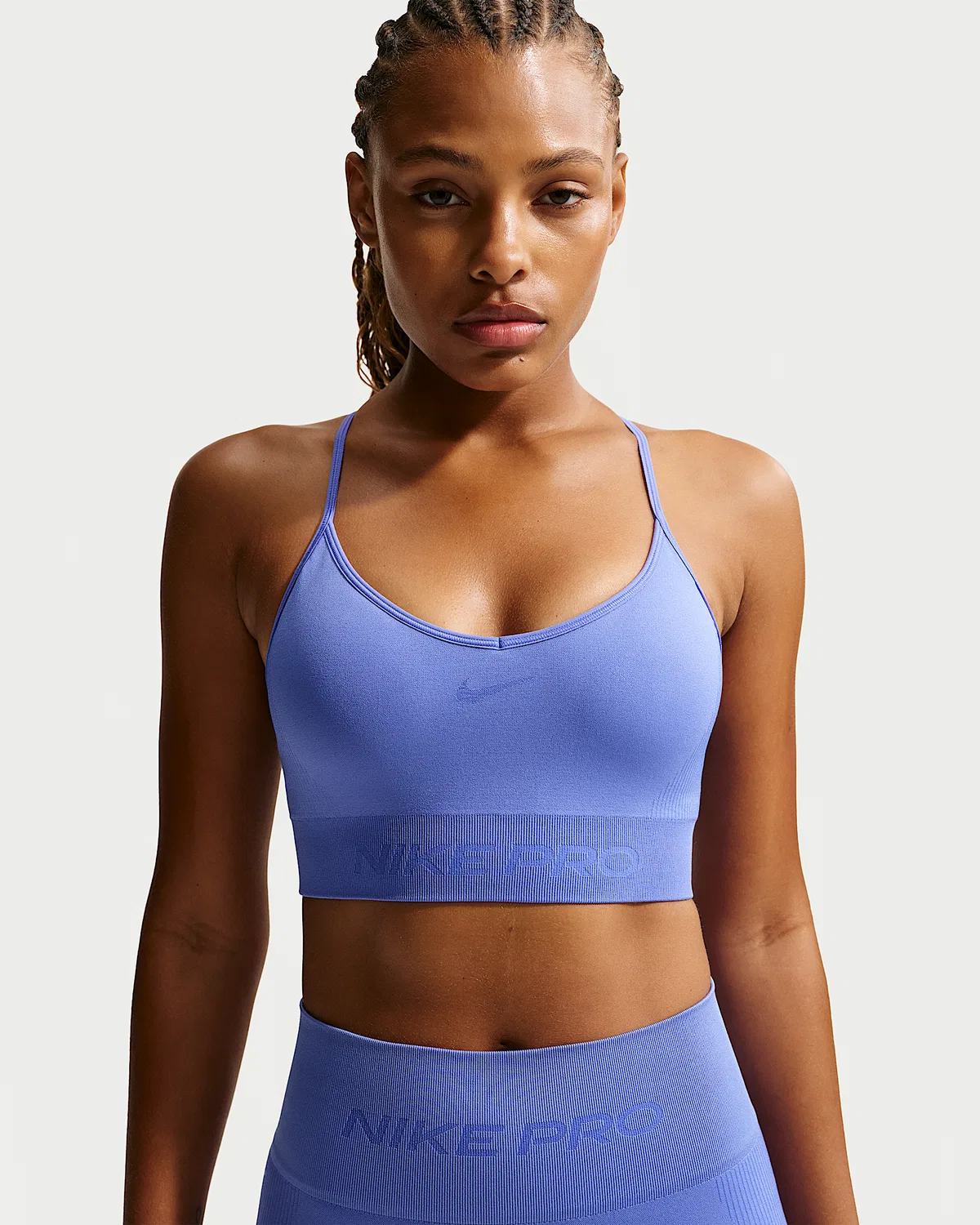 Женский спортивный бюстгальтер Nike Pro Seamless с легкой поддержкой и чашками, Sapphire