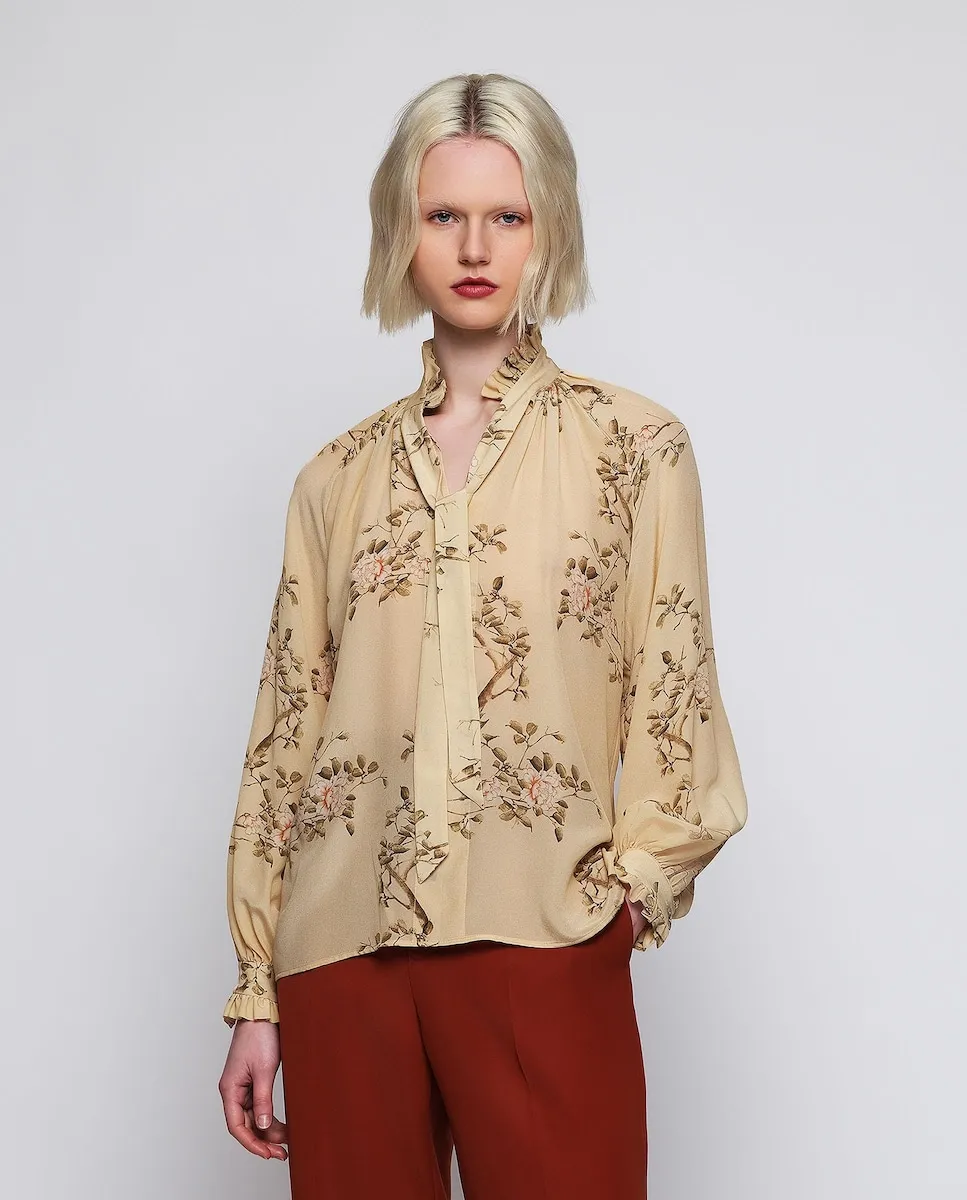 

Женский топ из шелка с цветочным принтом Mirto, бежевый