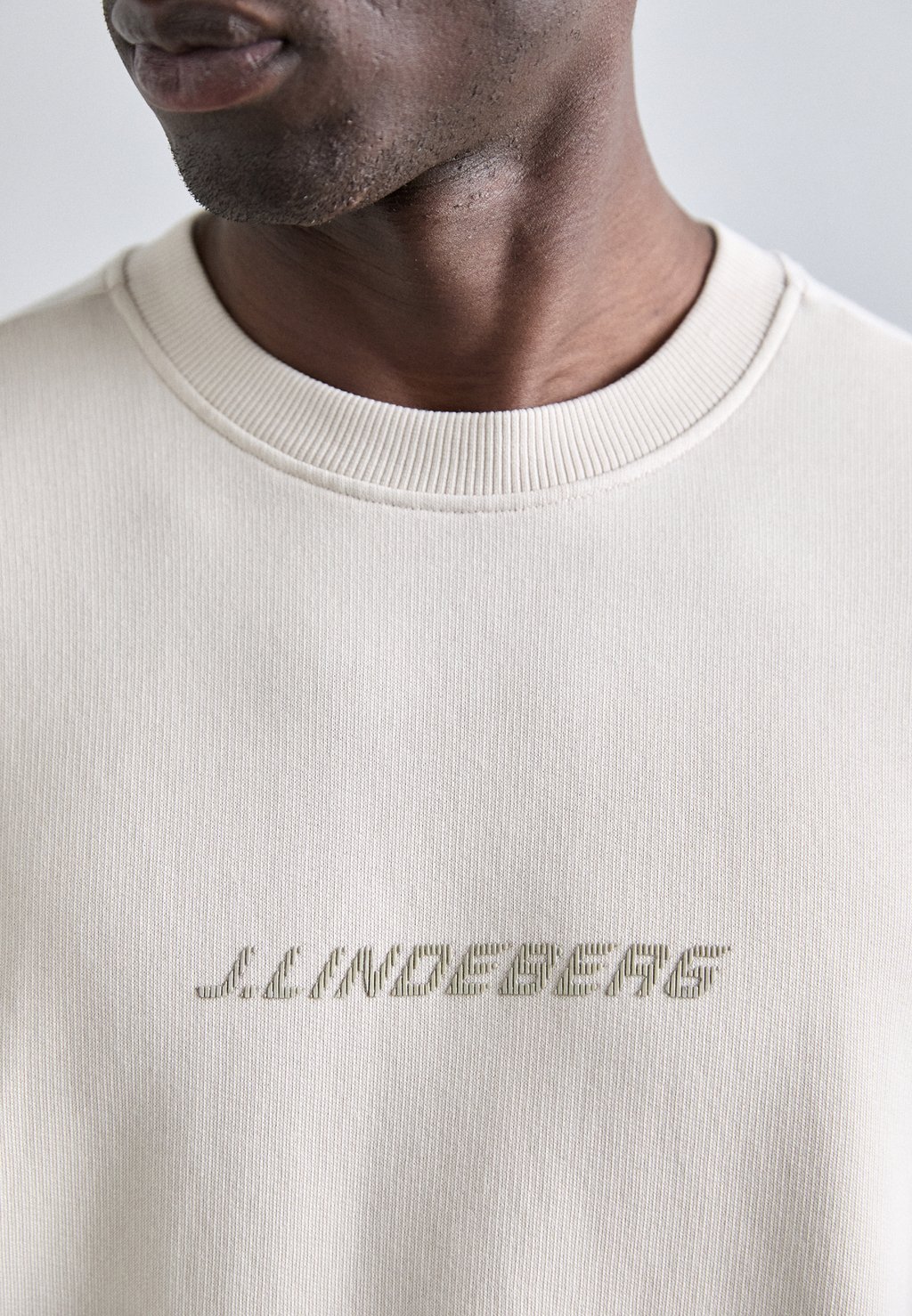 

Толстовка CALLAN LOGO CREW NECK J.LINDEBERG, коричневый