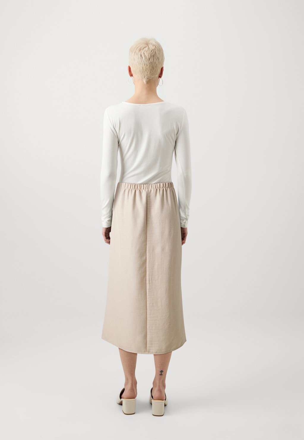 

Юбка А-силуэта ONLAMAHLE MIDI STRING SKIRT ONLY Petite, бежевый