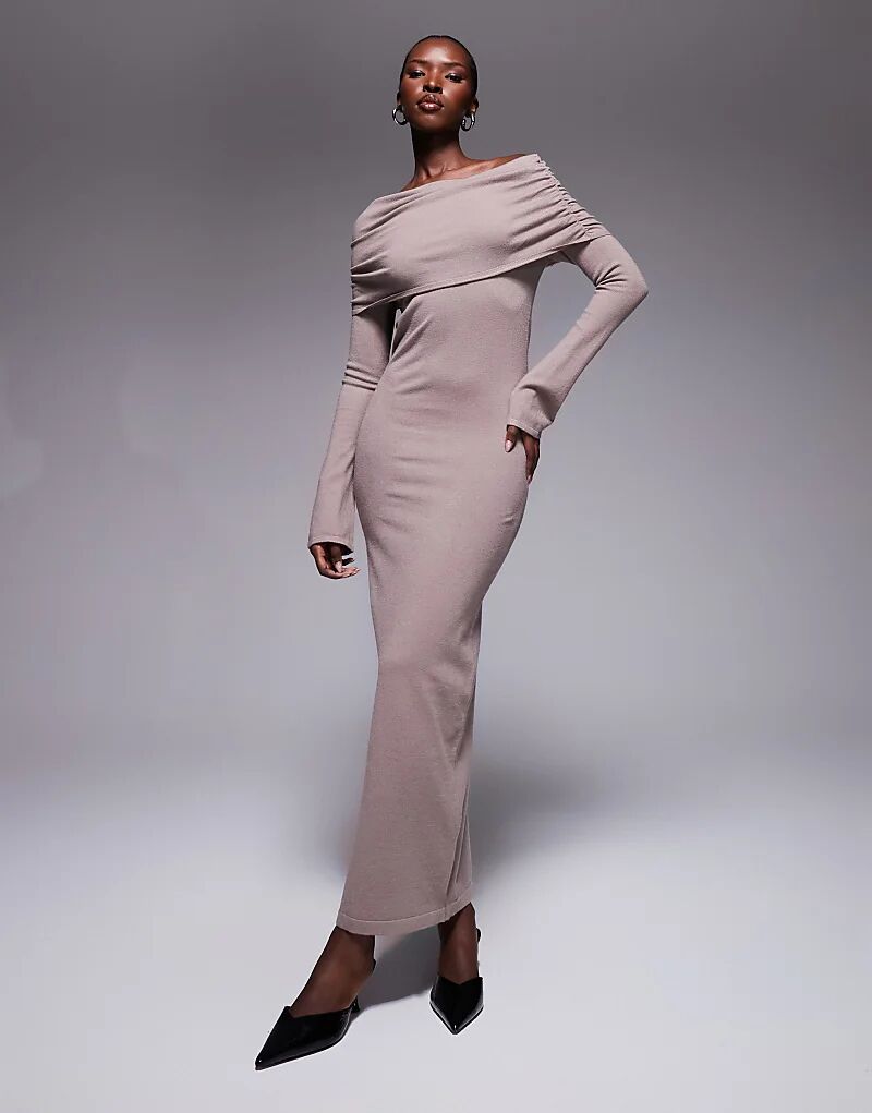 

Трикотажное платье макси Aria Cove с глубоким вырезом и сборками цвета мокко