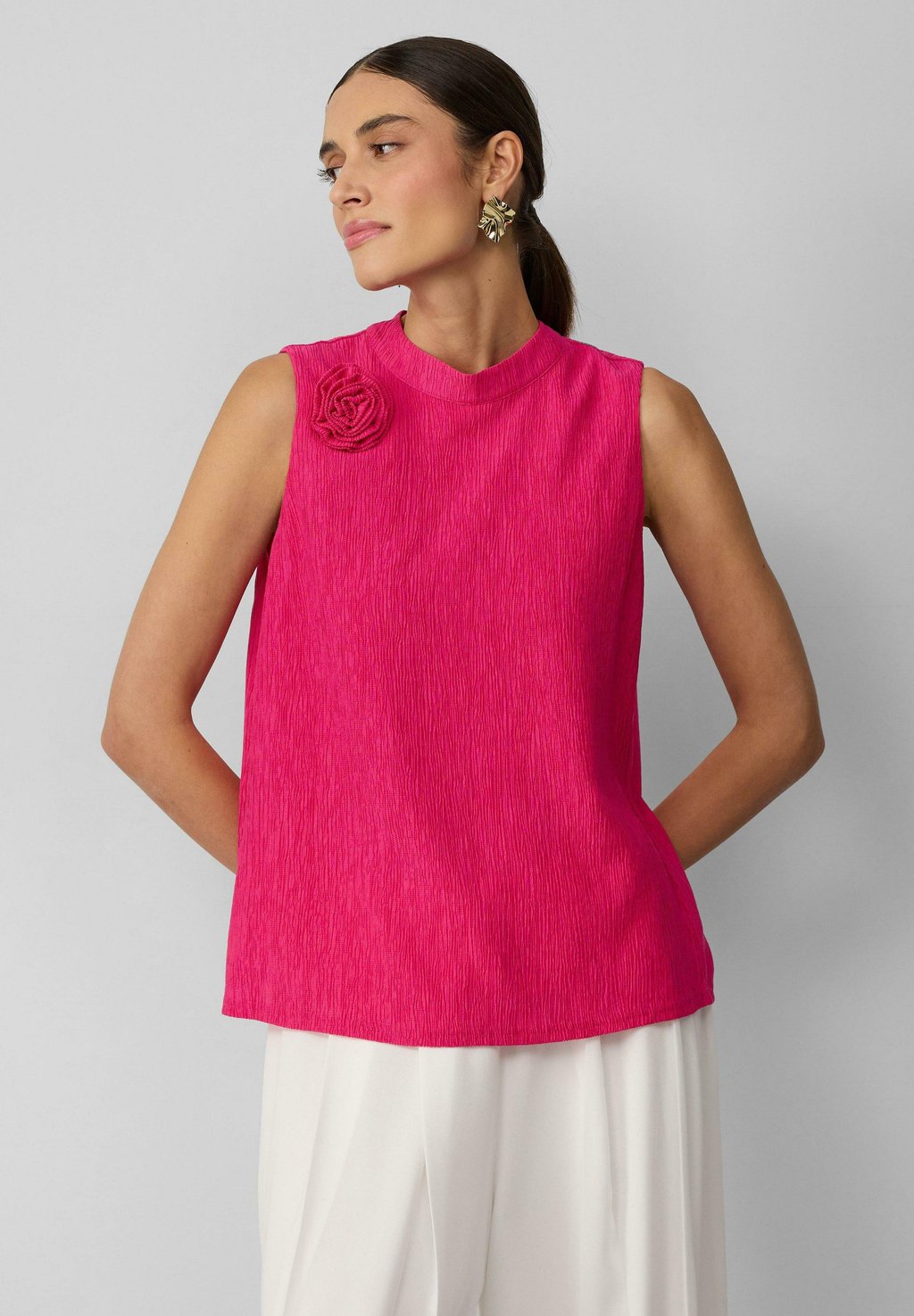 

Топ STRUKTURIERTES MIT ABNEHMBARER BROSCHE - Blouse s.Oliver BLACK LABEL, розовый