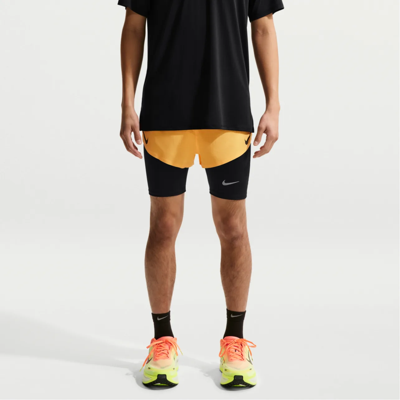 Беговые шорты Aeroswift для мужчин Nike, Laser Orange Black — фото 4