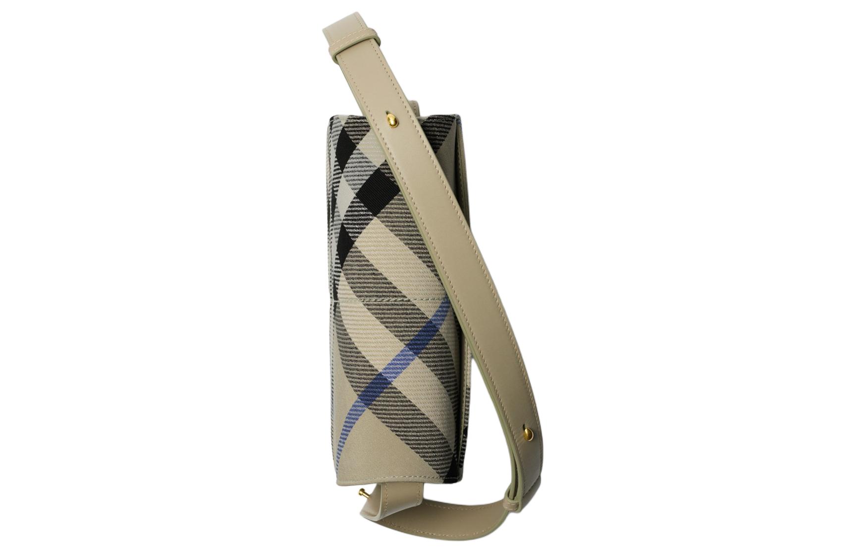 Женская сумка Burberry через плечо из натуральной кожи — фото 4