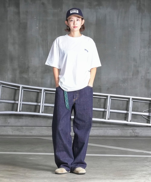 

Футболка с коротким рукавом, вышитый логотип THRASHER, черно-белый