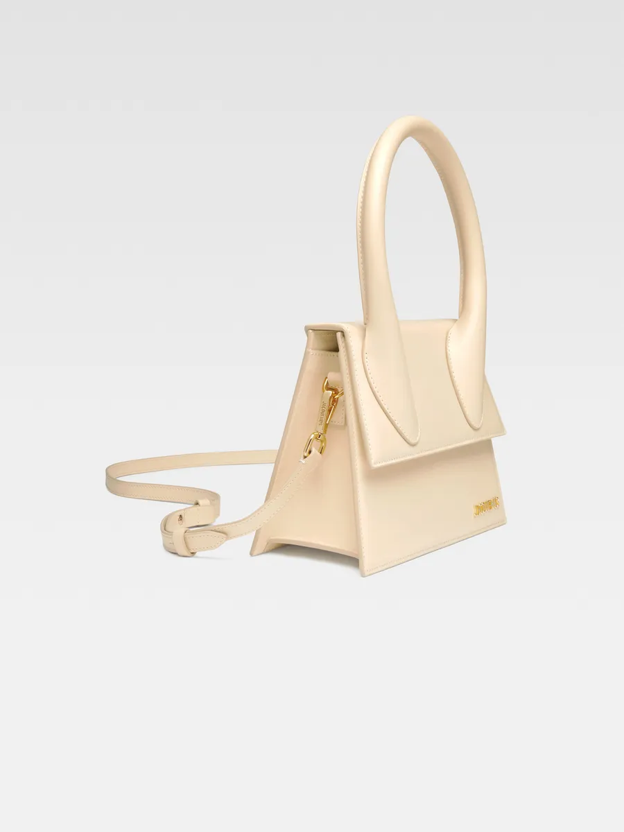 

Большая фирменная сумочка Ле Гранд Чикито Jacquemus, слоновая кость, Бежевый, Большая фирменная сумочка Ле Гранд Чикито Jacquemus, слоновая кость