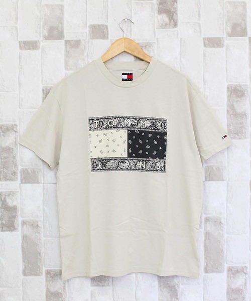 

Футболка расслабленного кроя с принтом в виде флага и узора пейсли TOMMY HILFIGER, бежевый