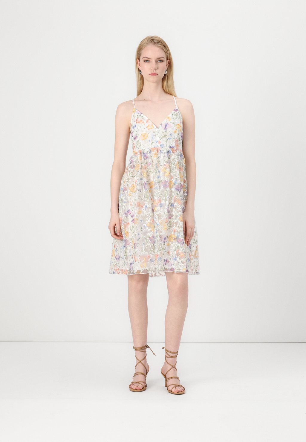 

Повседневное платье LEANNA STRAP DRESS SHOW YAS, белый