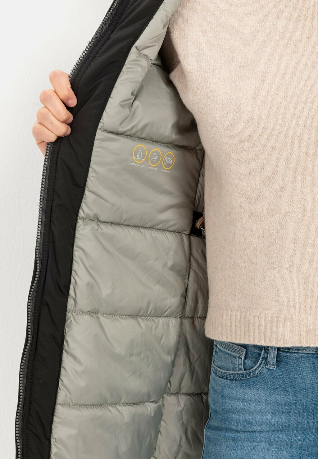 

Зимнее пальто FUNKTIONS camel active, черный