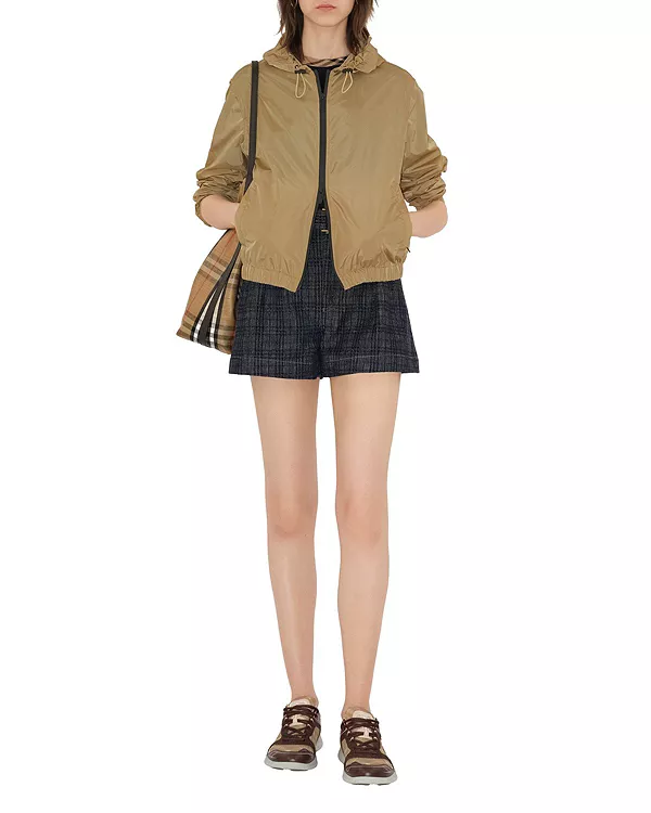 

Джинсовые шорты в клетку с поясом Burberry, синий