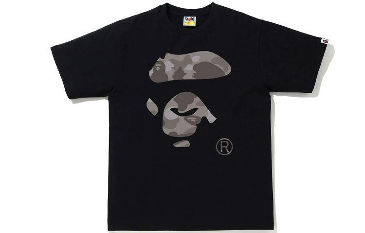 

Футболка Bape Reflector 1st Camo Ape Face Tee A BATHING APE, бело-зеленая