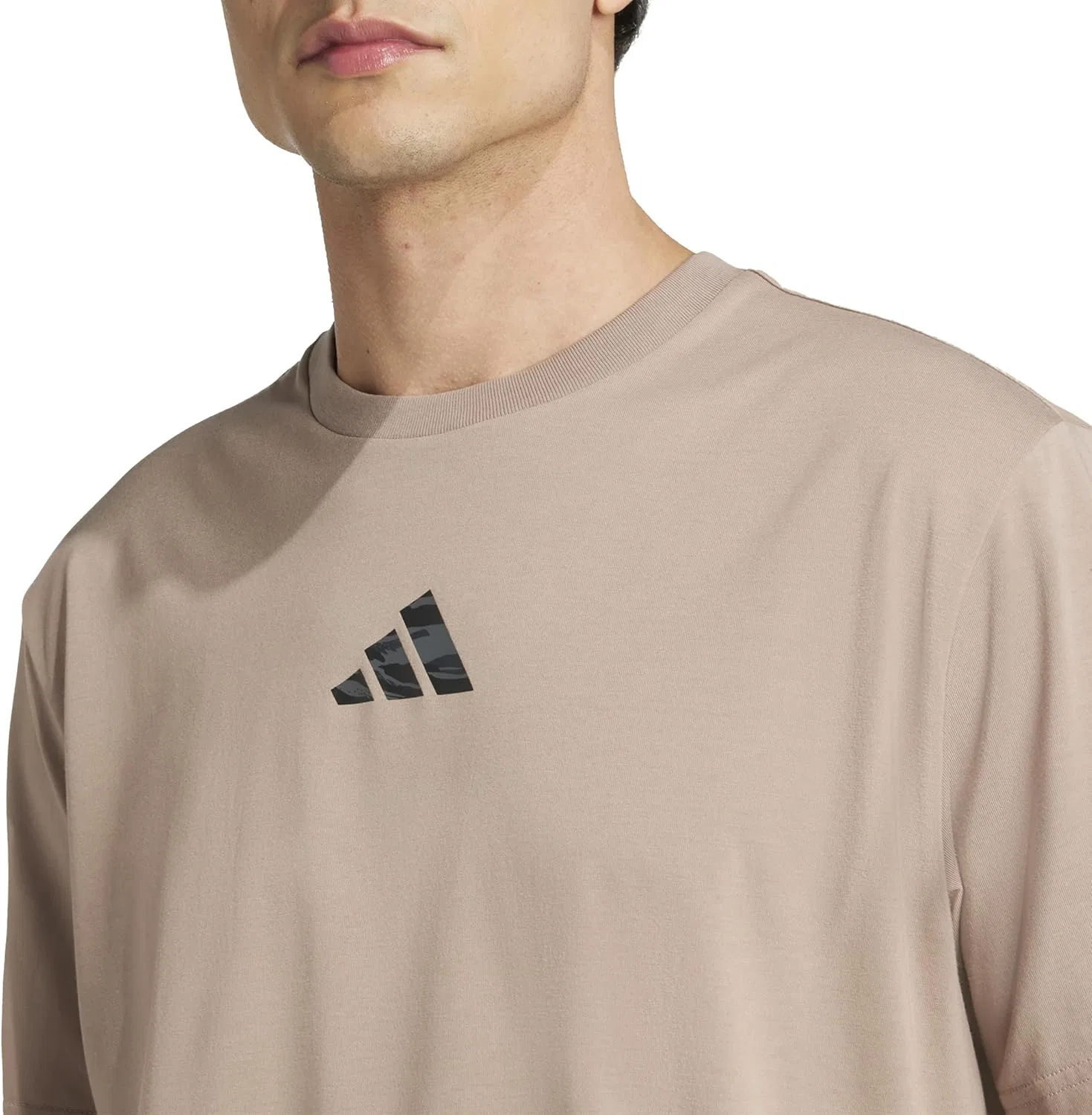 Мужская тренировочная футболка adidas с камуфляжным рисунком — фото 3