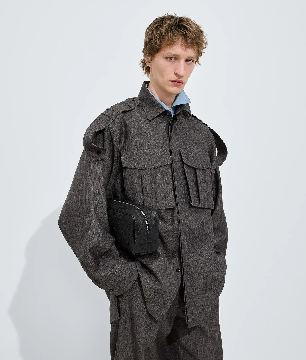 Плетеный дорожный футляр Bottega Veneta, черный — фото 2