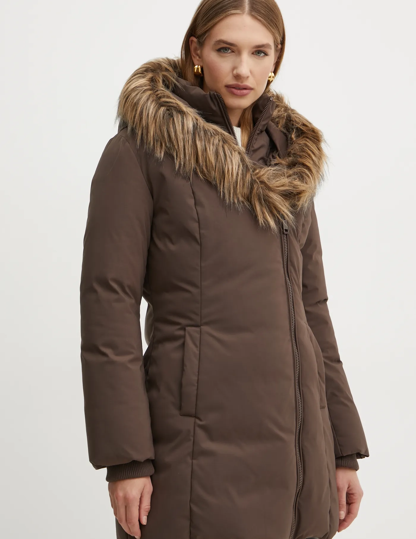 

СИЛЬВИЯ куртка Guess, коричневый