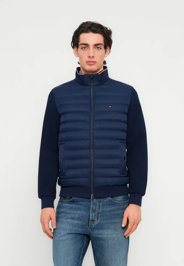 

Стеганая толстовка на молнии из комбинированной ткани, куртка для межсезонья Tommy Hilfiger, Navy, Синий, Стеганая толстовка на молнии из комбинированной ткани, куртка для межсезонья Tommy Hilfiger, Navy