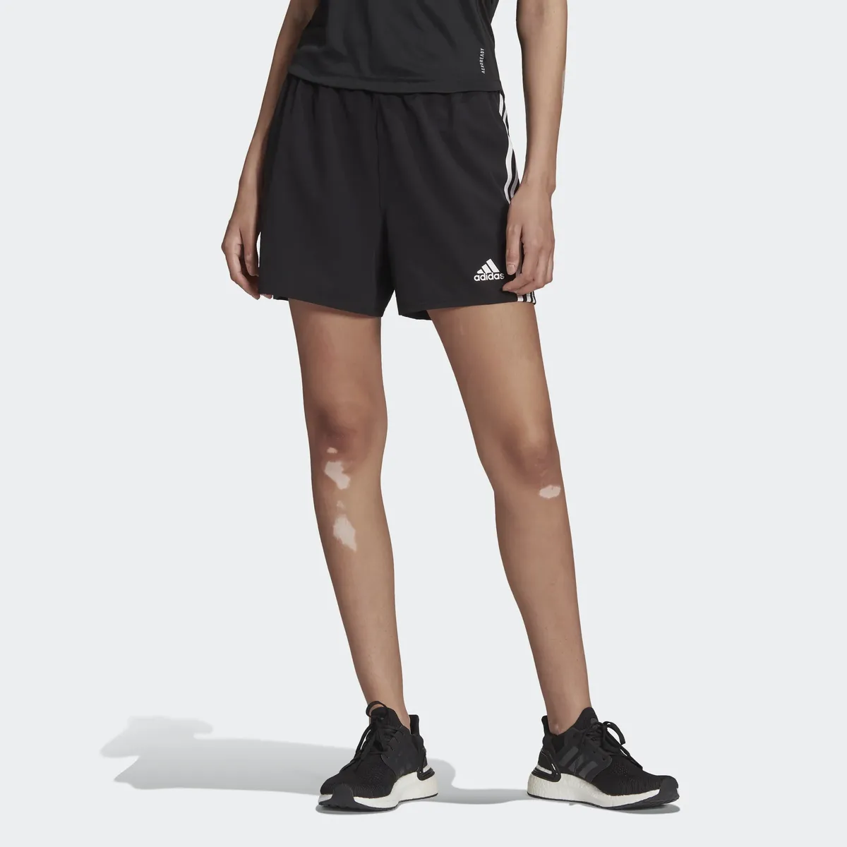 

Шорты adidas Performance "TRAIN ICONS 3-STRIPES WOVEN" (1 шт.), черный