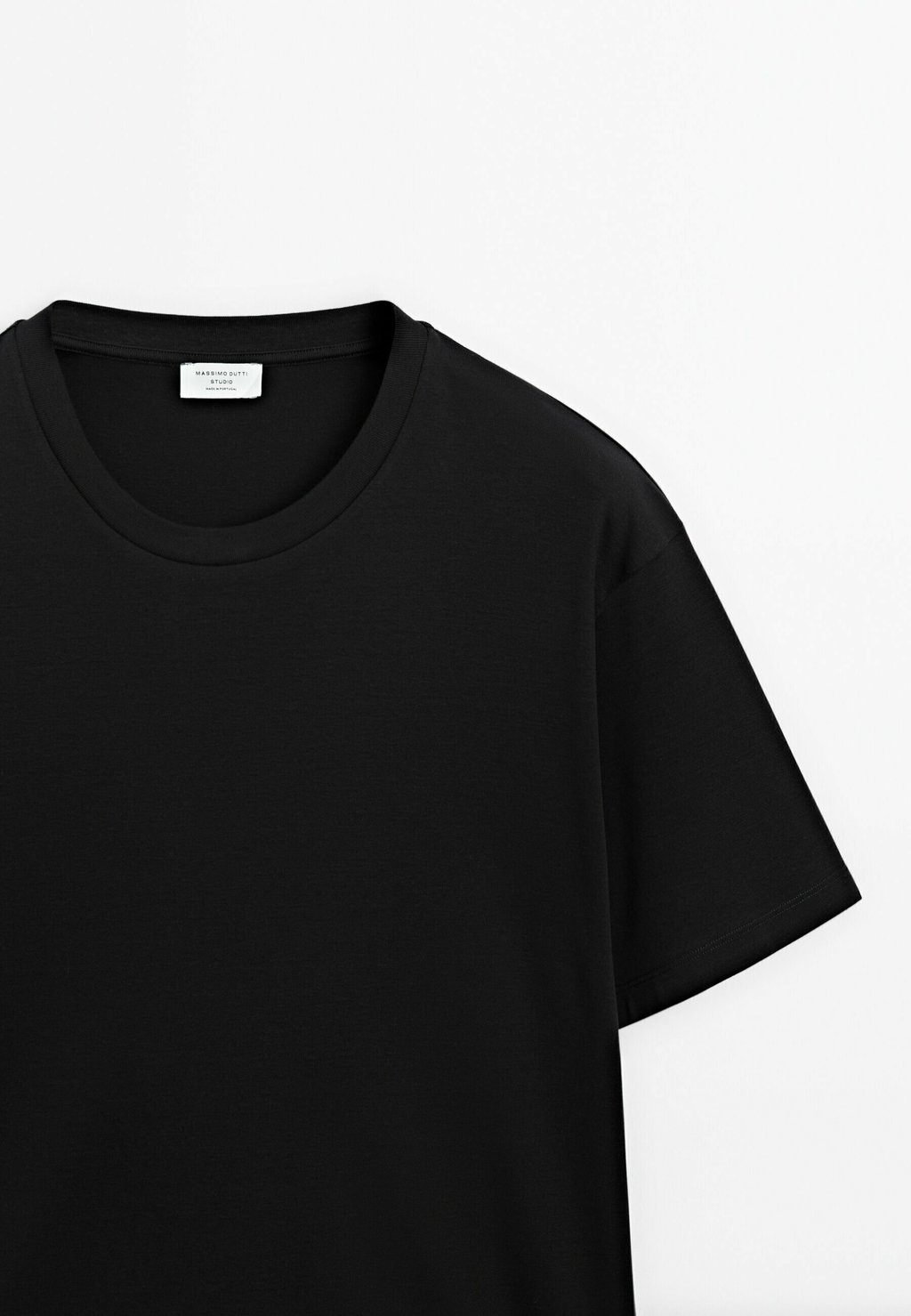 

Базовая футболка WIDE FIT Massimo Dutti, черный