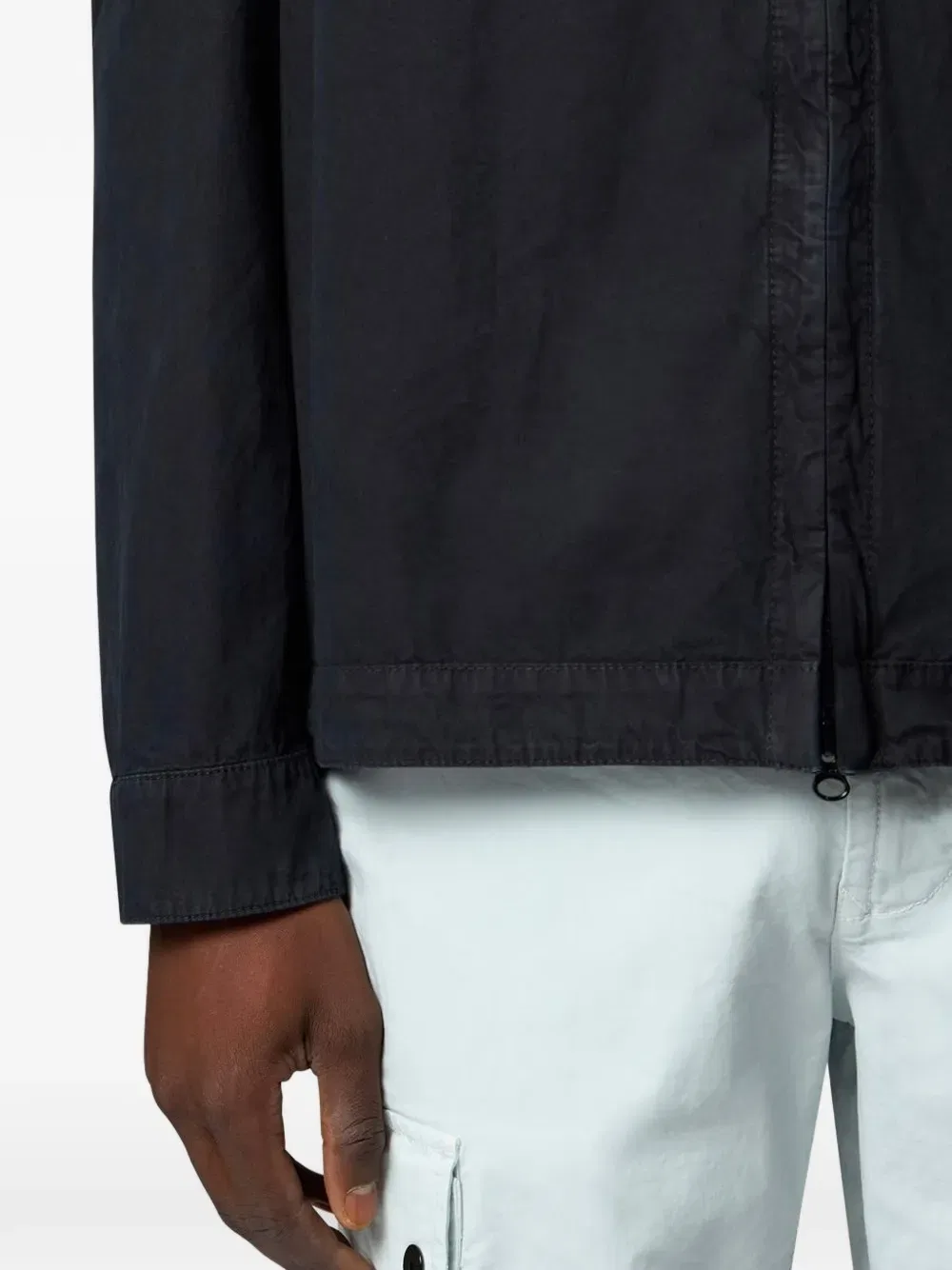 Рубашка-накидка с нашивкой и откидным карманом на молнии Stone Island, черный — фото 4